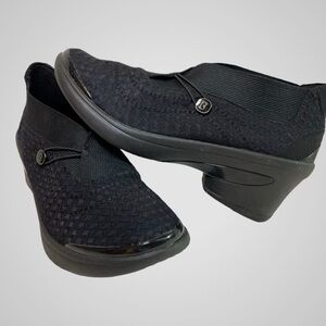 Bzees Slip on Black Memory Foam Shoes 9.5